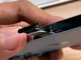 iPhone_13_SIM卡安装全流程图文详解_新手必看的设备激活指南